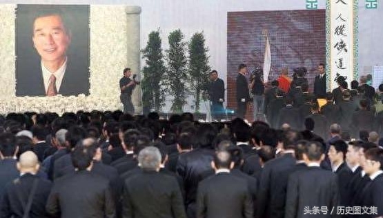 演员陈楚河父亲葬礼:上万人参加,不乏当红影视名人和政坛人物!